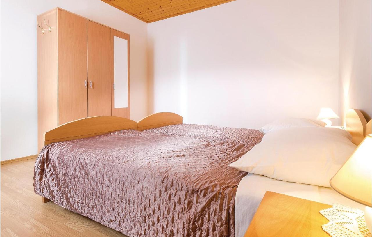 Awesome Apartment In Pula With Wifi מראה חיצוני תמונה